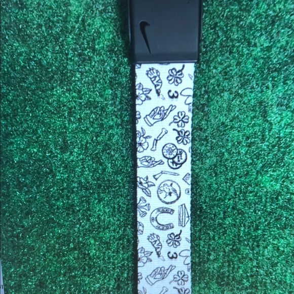 RARE Nike All Over Print golf belt (END TO END=49 inches/ adjustable with clasp) - Picture 1 of 1